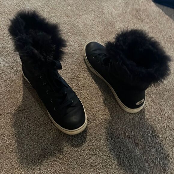 UGG furry lined high top sneaker booties size 9 - Picture 1 of 4